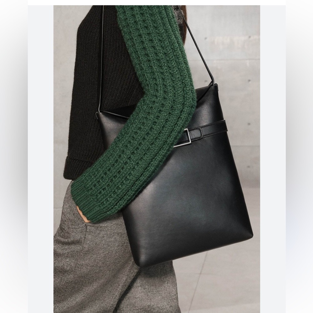 Zara SRPLS Black Shoulder Buckle Bag